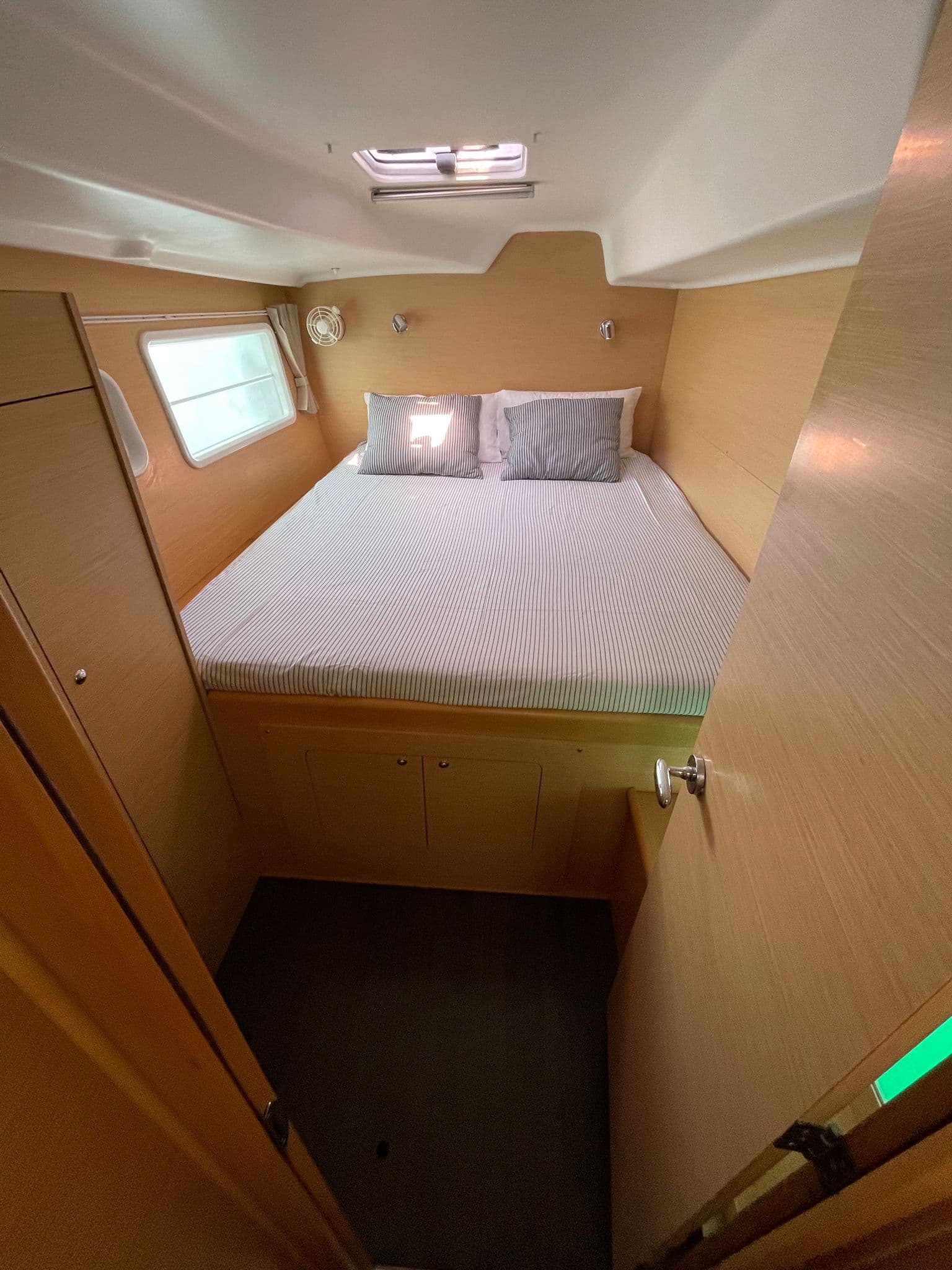 Catamaran Lagoon 380 — imagen 3